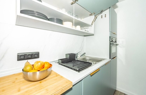Le Lavachet Apartment | Comfortable studio ski-in/out with balcony and WIFI