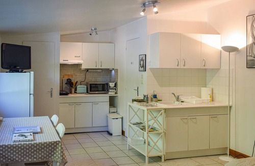 Chervettes Apartment | Comfortable studio with private pool for activities in the area.