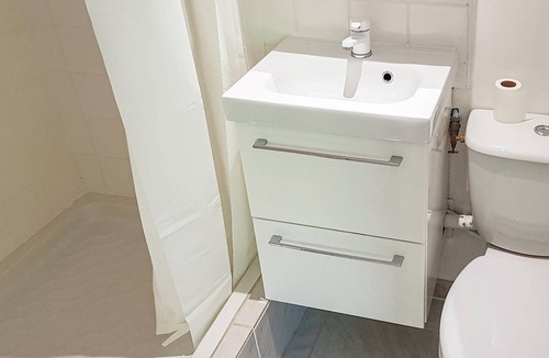 Chervettes Apartment | Comfortable studio with private pool for activities in the area.