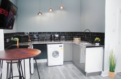 Everton Apartment | Comfortable Stylish 1Bedroom Flat - Cv4