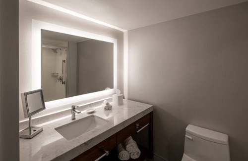 Downtown Resort | Comfortable Sunset Views! 2 King Units with Pool and Free Parking!