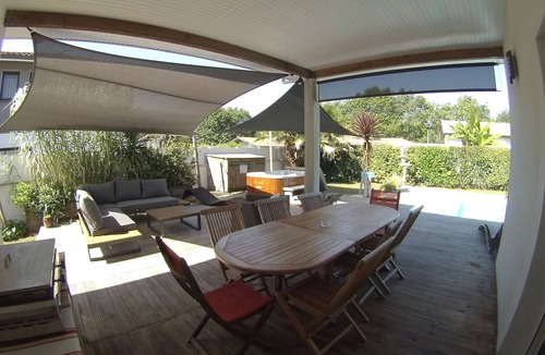 Tosse House | Comfortable swimming pool/Jacuzzi house Bordering Seignosse