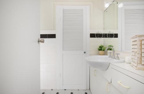 Leichhardt House | Comfortable Terrace in Central Location