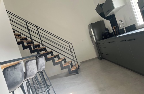 Tullins House | Comfortable town house