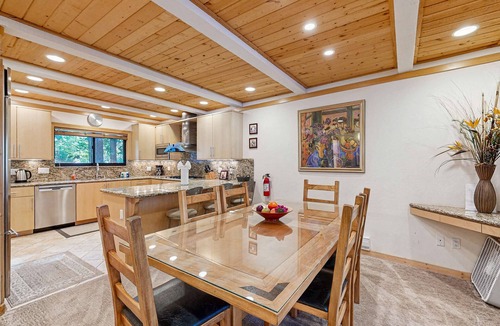 Brockway Condo | Comfortable Townhome with Pool, Deck, & Lovely Sunsets - Walk to Lake