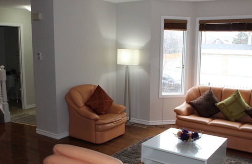 Marda Loop House | Comfortable Townhome in Calgary's Trendy Marda Loop