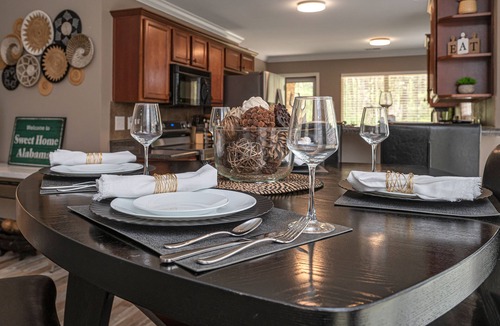 New Castle House | Comfortable two-bedroom conveniently located near attractions.