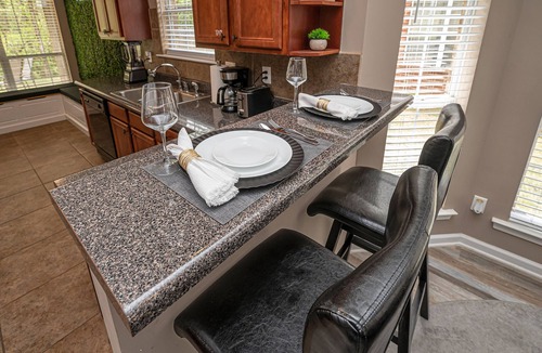 New Castle House | Comfortable two-bedroom conveniently located near attractions.