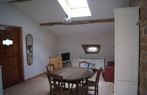 Puycalvel House | Comfortable two-room apartment in quiet village