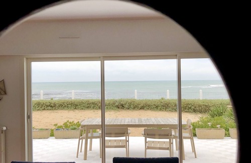 La Plaine-sur-Mer Villa | Comfortable villa south Brittany with indoor pool