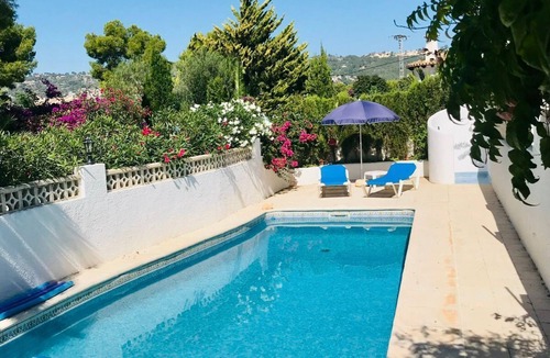 La Llobella Ski Chalet | Comfortable | Very quiet area | 2km from Cala Cap Blanc - Punta Estrella