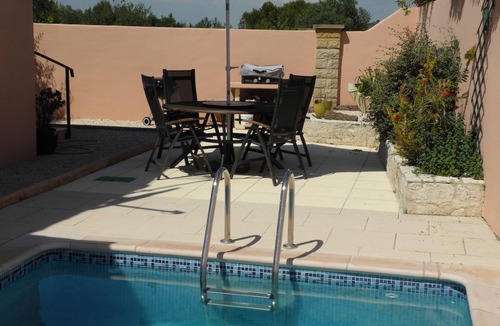 Castelnau-de-Guers Villa | Comfortable villa with private pool near Pézenas&coast