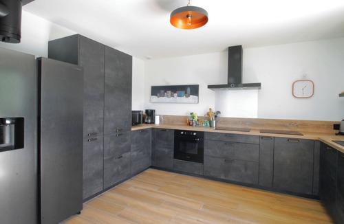 Viviers-du-Lac Villa | Comfortable villa with a view of Lake Bourget