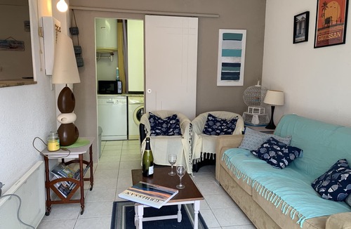 Gruissan Villa | Comfortable Villa, AC, 6 Pers, Near Grazel Beach, Parking, Terrace, Fully Equipped