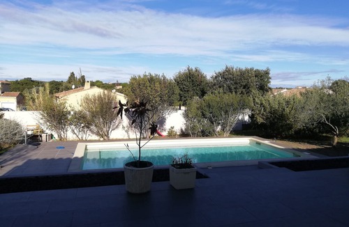 Pouzilhac Villa | Comfortable villa between vineyards and garrigue, heated swimming pool