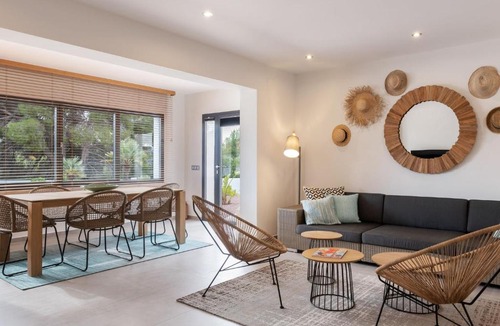 La Empedrola Villa | Comfortable Villa in Calpe with Pool