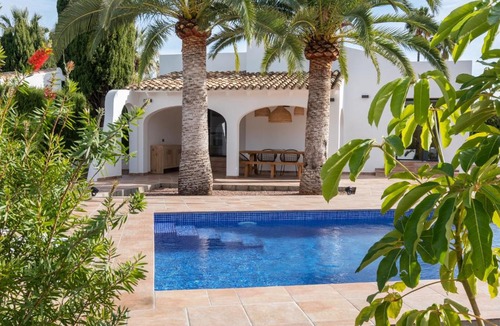 La Empedrola Villa | Comfortable Villa in Calpe with Pool