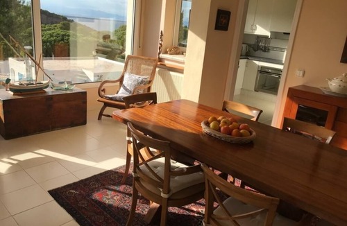 L'Escala Villa | Comfortable villa in Punta Montgó with spectacular views, pool and garden
