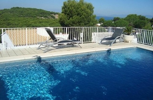 L'Escala Villa | Comfortable villa in Punta Montgó with spectacular views, pool and garden