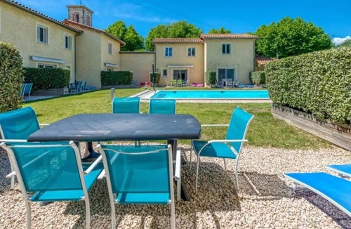 Gagnieres House | comfortable villa with shared pool on a private estate