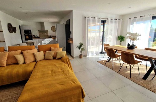 Roches Grises Villa | Comfortable villa with private pool in quiet, secure residence
