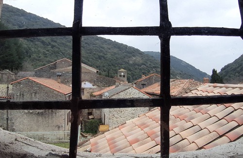 Les Ilhes House | Comfortable village house with terrace.
