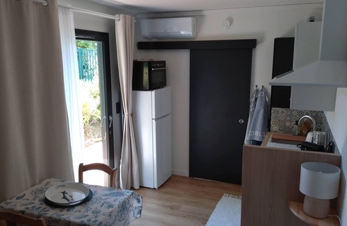 Dompierre-sur-Mer Apartment | Comfortable wood-frame studio for 2 people 15 mins from La Rochelle
