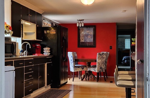 Butte Des Morts House | Comfortable whole house rental, convenient to so many Oshkosh events!