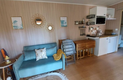 Jard-sur-Mer House | Comfortable wooden bungalow among the trees