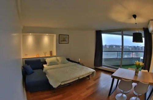 Puteaux Apartment | Comfortion Norma - Luxury Suite with a view