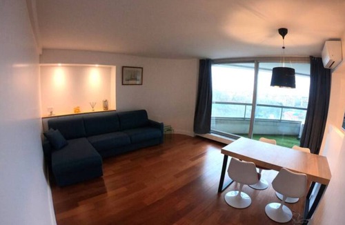Puteaux Apartment | Comfortion Norma - Luxury Suite with a view