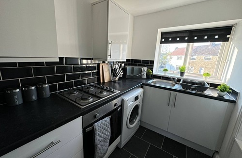 St Helens Apartment | Comfy 1 Bedroom Apartment