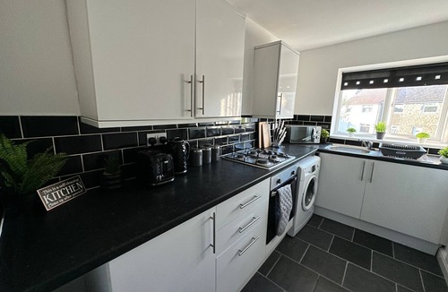 St Helens Apartment | Comfy 1 Bedroom Apartment