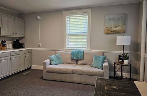 Historic Hill Apartment | Comfy 1 Bedroom near downtown