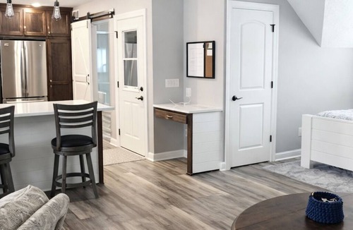St. Francis Apartment | Comfy 1 King Bed & 1 Queen Sofa Sleeper ~ Wooded~Groomed~Walking Trails
