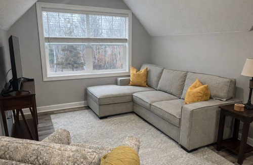 St. Francis Apartment | Comfy 1 King Bed & 1 Queen Sofa Sleeper ~ Wooded~Groomed~Walking Trails