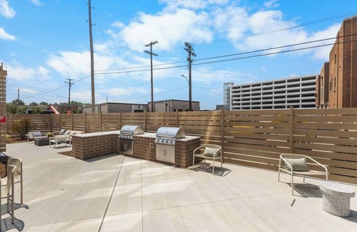 University Circle Apartment | Comfy 1B1B w/Wi-Fi, Gym + Parking