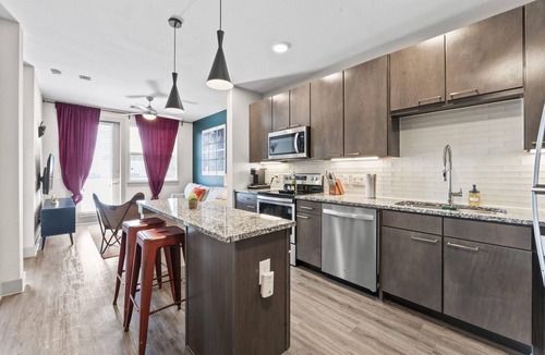 Montopolis Apartment | Comfy 1BR King Suite Close to Downtown w Fast Wifi