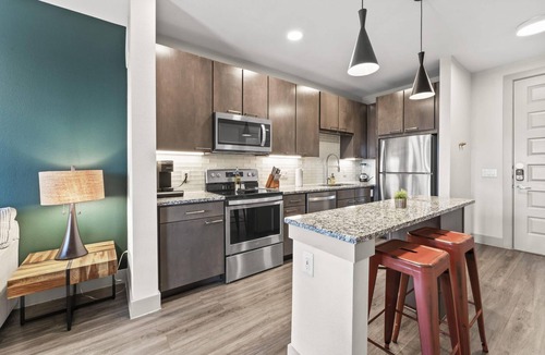 Montopolis Apartment | Comfy 1BR King Suite Close to Downtown w Fast Wifi