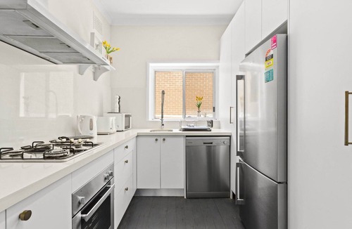 Manly Apartment | Comfy 2-Bed Apartment with A/C throughout