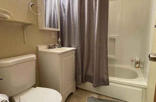 Lakewood Apartment | Comfy 2 Bedroom Apartment #4