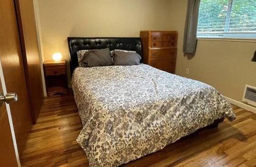 Lakewood Apartment | Comfy 2 Bedroom Apartment #4