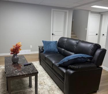 Fort Gary Apartment | Comfy 2 Bedroom Basement suite