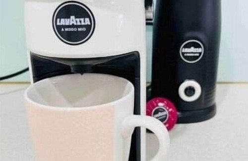 Parramatta Apartment | Comfy 2BR in Parramatta central with free parking