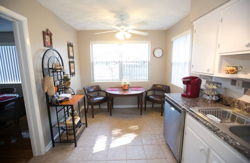 Lakewood House | Comfy 3/2, recently refurbished, WOW!