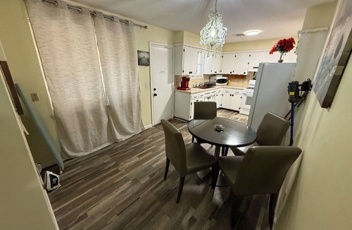 Midwest City House | Comfy 3 Bedroom with smart TV and WiFi near Tinker