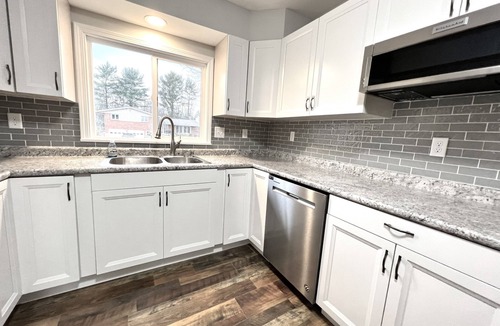 West Lafayette House | Comfy 3Bd House with Arcade, Ping Pong, Fire Pit, Walk to Purdue, Golf, Sports!