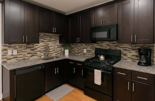 Avondale Apartment | Comfy 3BR/2BA Retreat