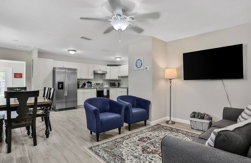 Orange Park House | Comfy 4br/2bath near I295, Beach, and Orange Park