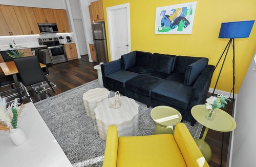 Near South Side Apartment | Comfy 4BR/3BA Chicago Retreat Near Museum Campus & McCormick
